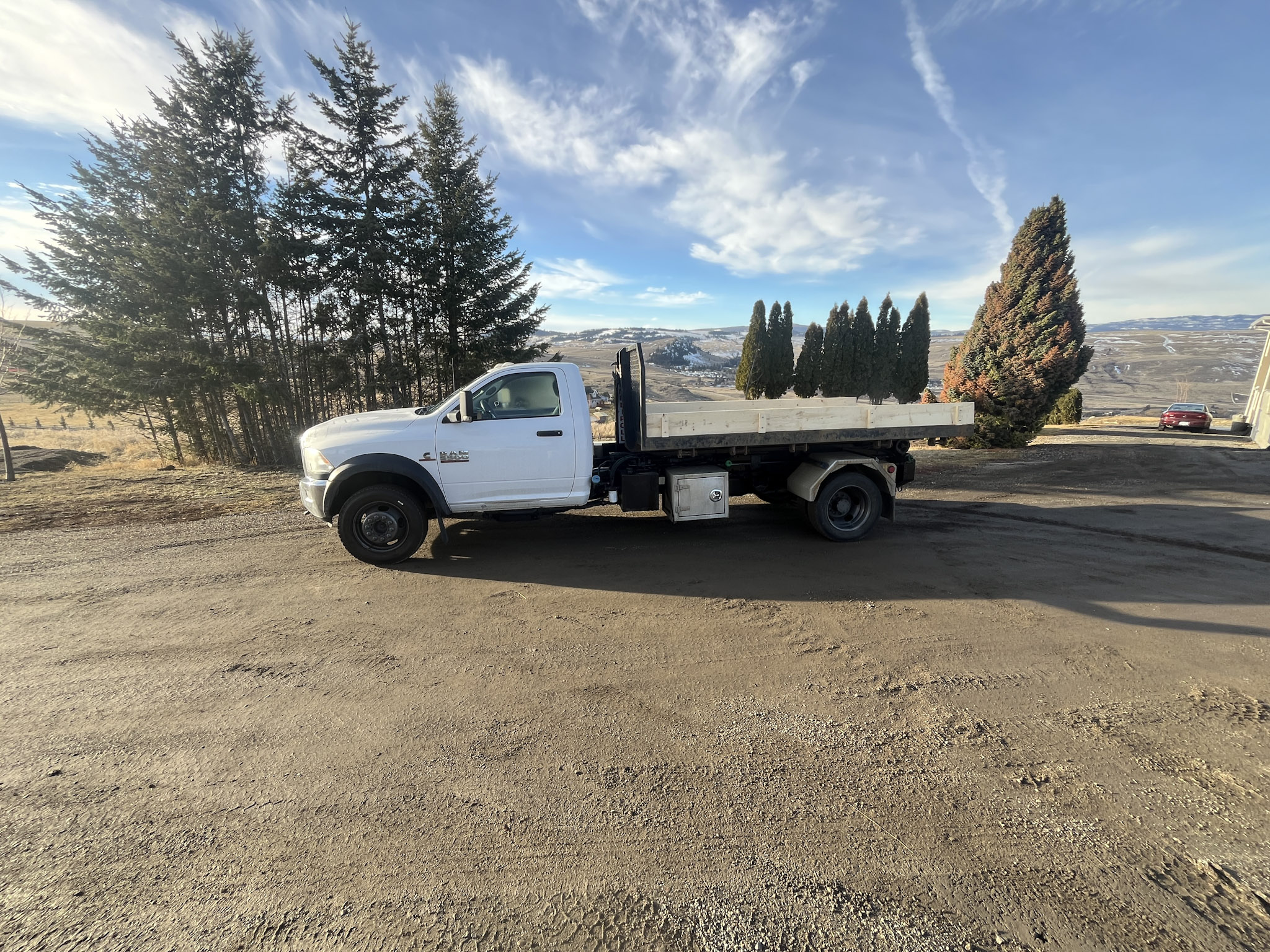 Ollek Contracting service truck